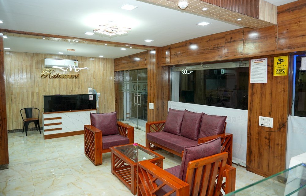 Arriving in Hyderabad Late? How to Choose the Right Hotel Near Kishanguda Without Compromise at Hotel Hyderabad Pulse