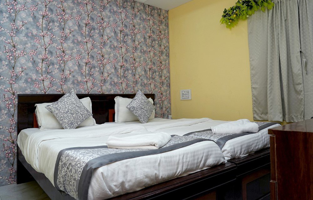 Hotel Hyderabad Pulse