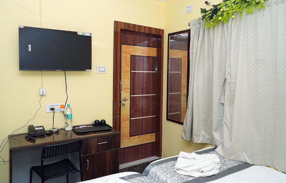Hotel Hyderabad Pulse